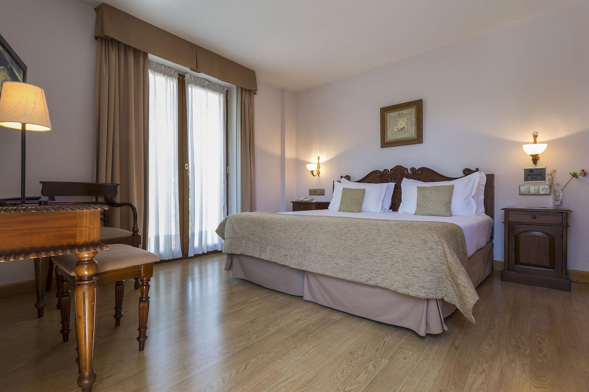 Ayre Hotel Alfonso II Ов'єдо Екстер'єр фото